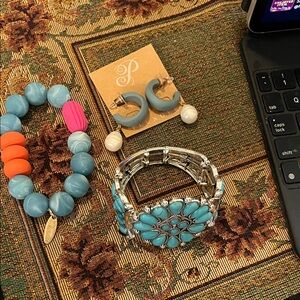 Blue Turquoise Floral Stretch Bracelet by offer one price